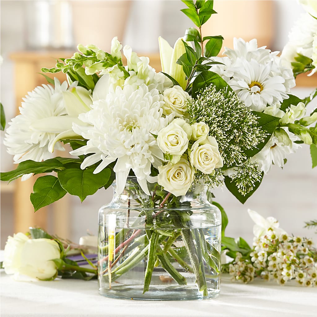 Classic Ivory – A Florist Original – Grimm-kruse-brix Florist Inc, Saint Louis MO