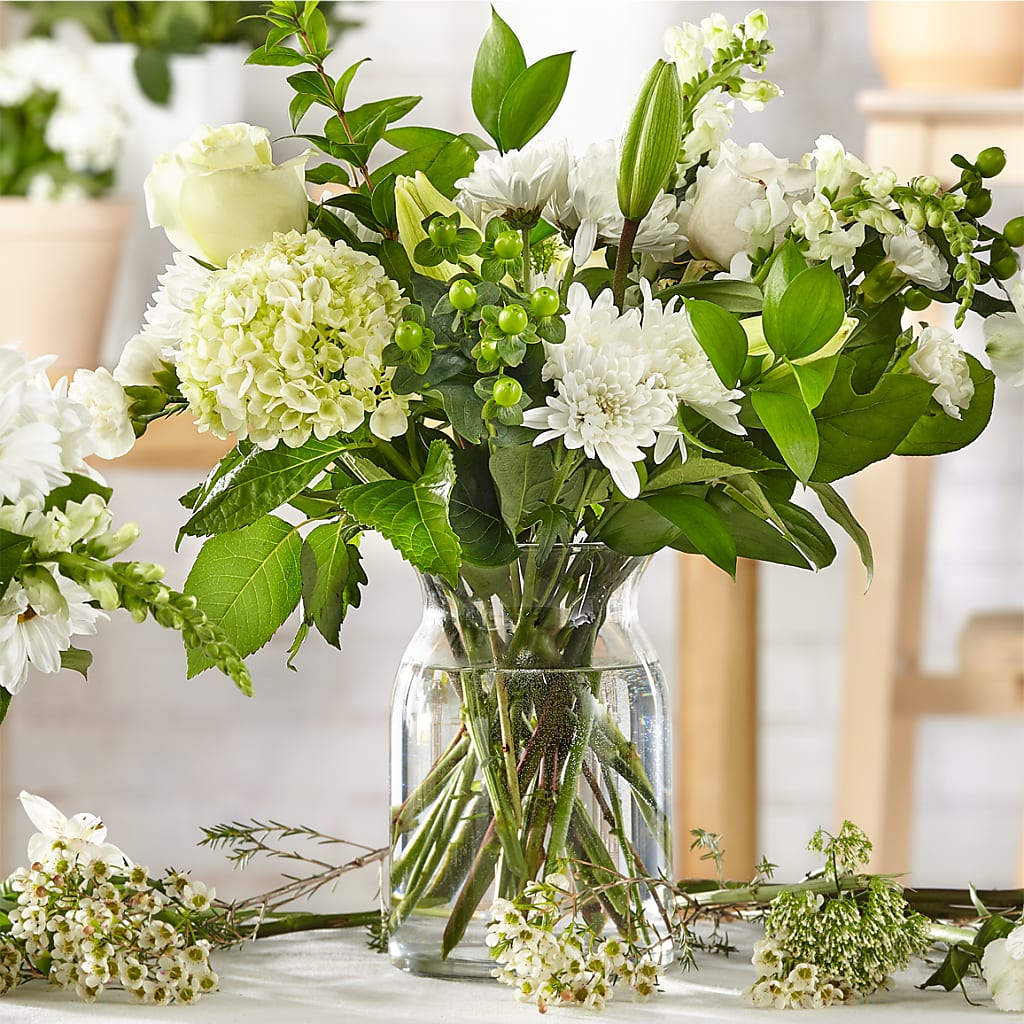 Classic Ivory – A Florist Original – Grimm-kruse-brix Florist Inc, Saint Louis MO