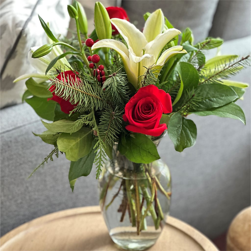 Sparkling Snowflakes Bouquet –  Grimm-kruse-brix Florist Inc, Saint Louis MO